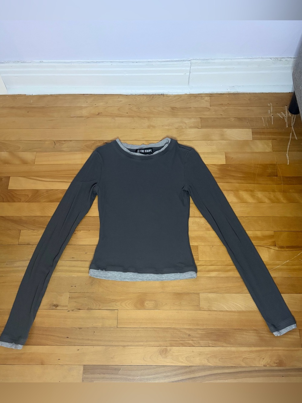 Women's Long Sleeve Dark gray Layered Hem Tee